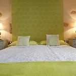 Teberite * Tuineje